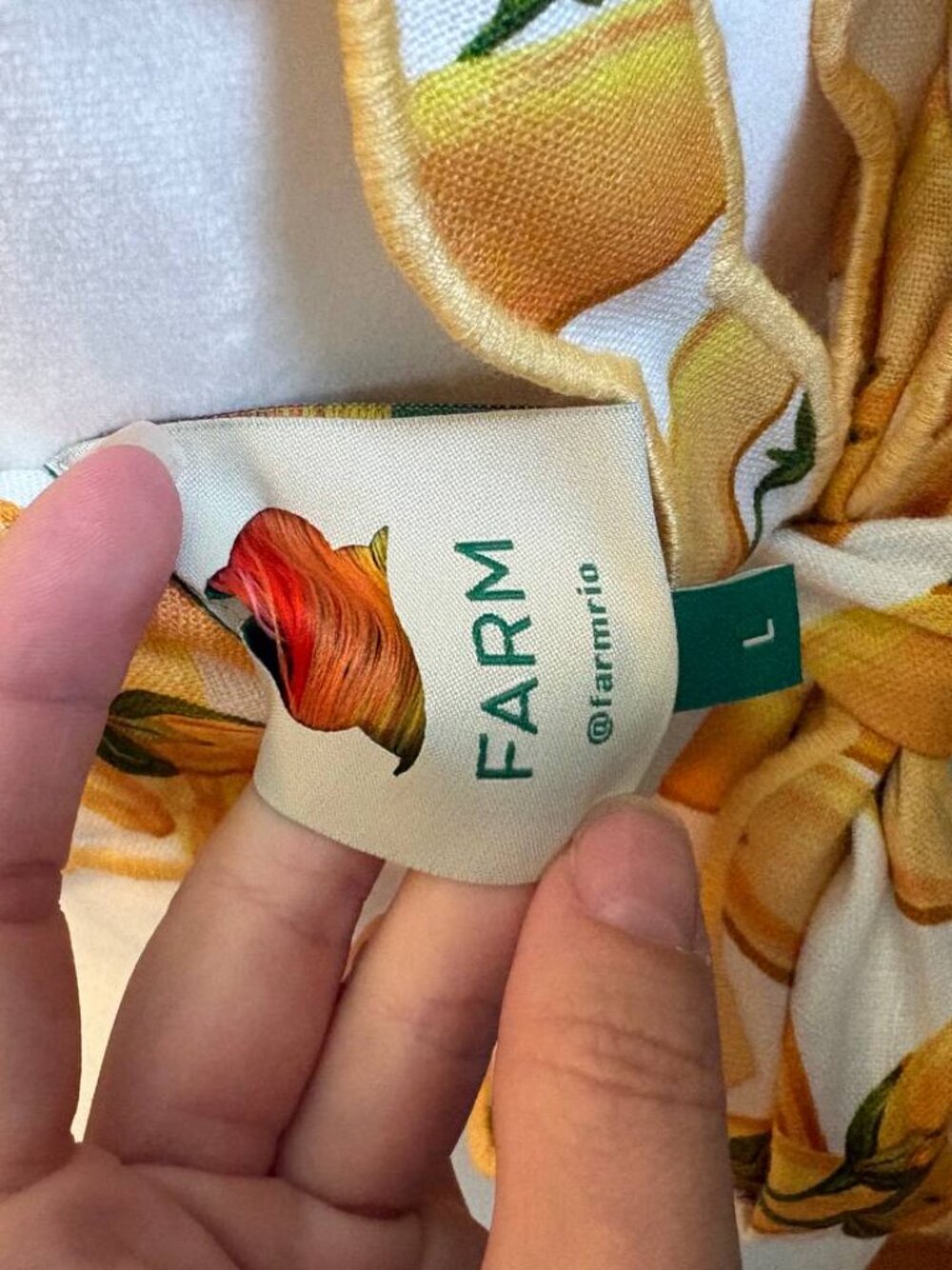 FARM RIO 100% Linen crop top banana peppers L - Picture 2 of 4